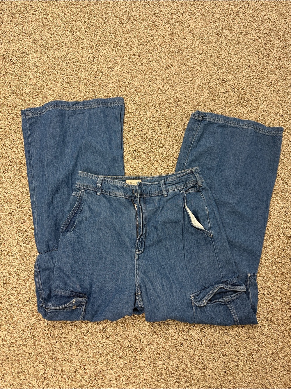 Pilcro Women’s Relaxed Fit Cargo Jeans